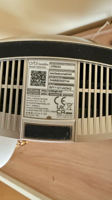 Netgear Orbi Satelitte RBSE 960 Mesh Network