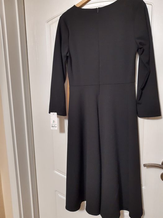 Разкроена дълга рокля