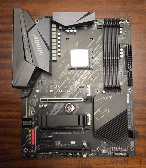 Kit AMD 5800X + Gigabyte B550 Aorus Elite AX V2 (wifi integrat)