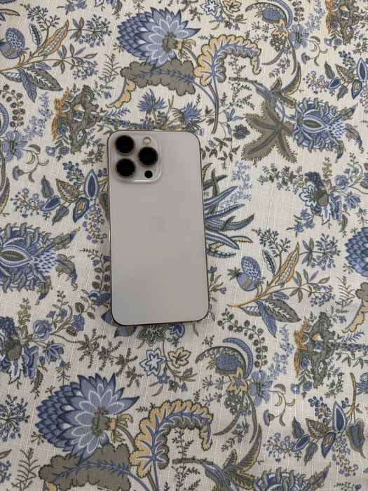 Продам Айфон 13 про