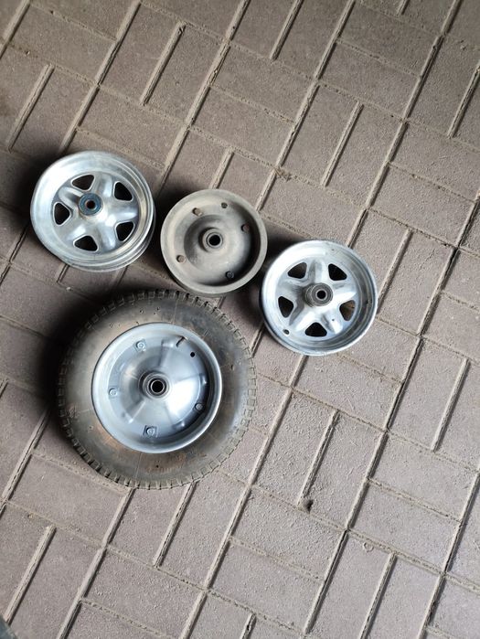 Колёса на тачку б/у