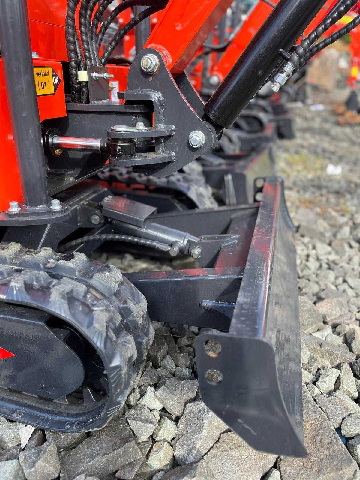 Miniexcavator Macao CT12