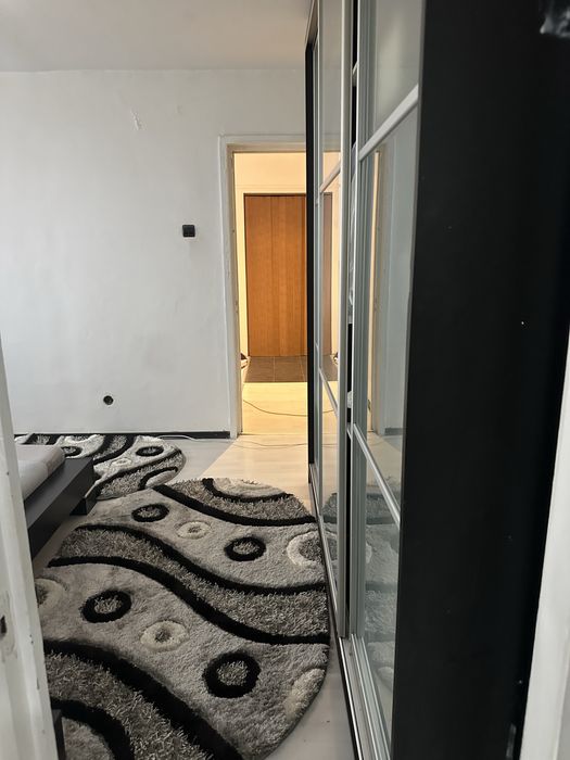 Inchiriez ap 3 camere calea bucuresti