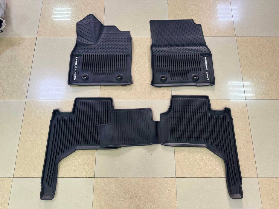 Полики резиновые (оригинал) Toyota L/C 300, Lexus LX600