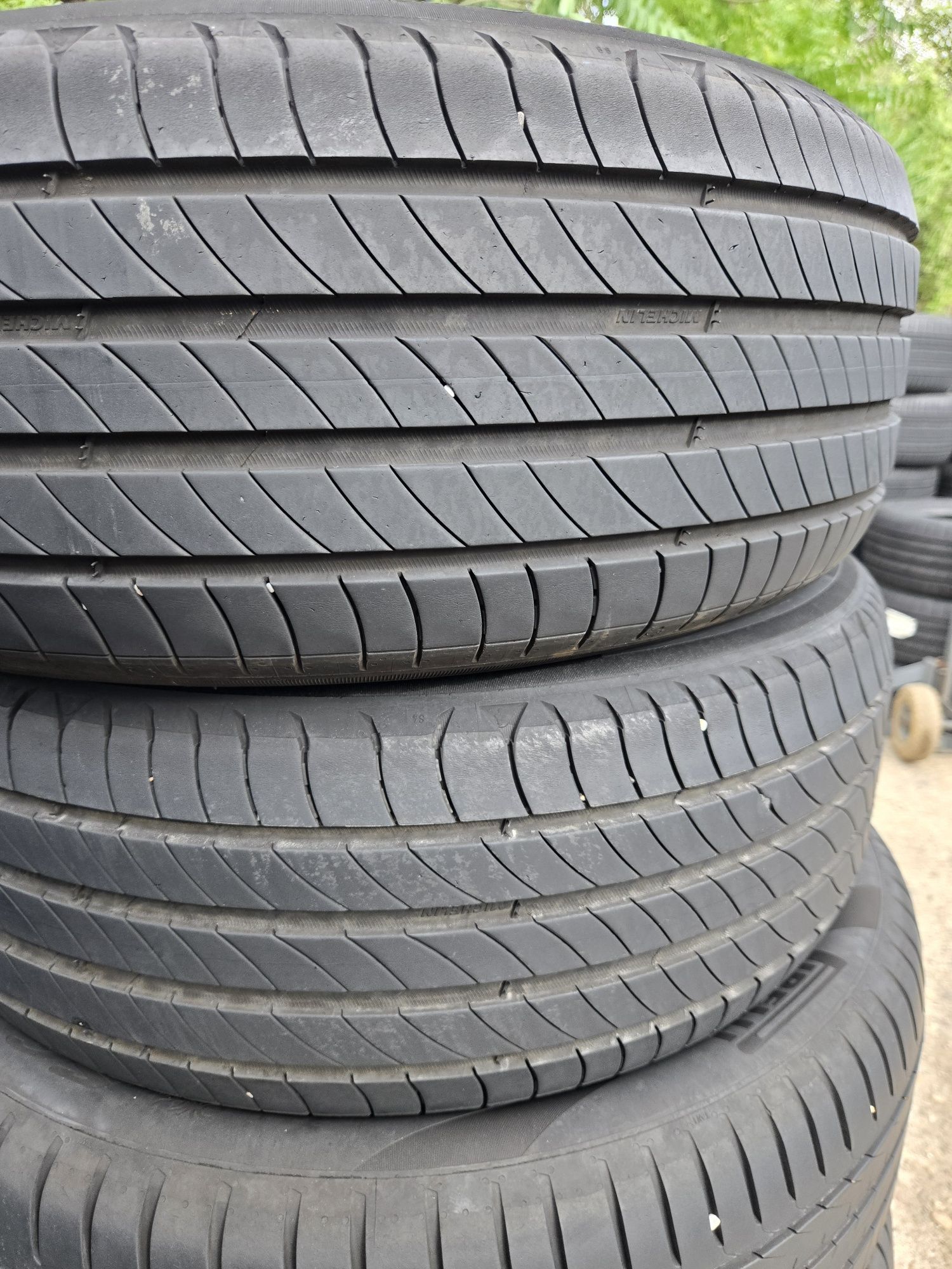 2бр. 205 55 16 Michelin летни.