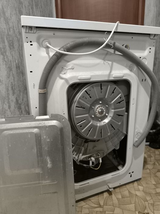 Продам стиральную машинку