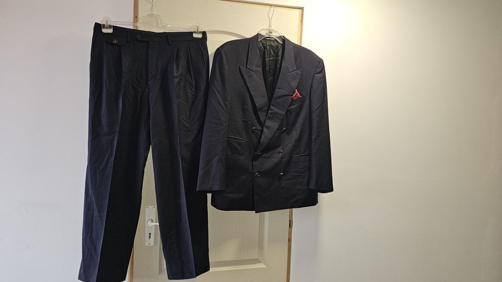 Costum bleumarin bărbătesc nr 52, 100% lână, Dunhill