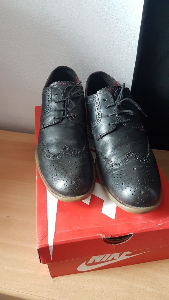 Pantofi piele size 40