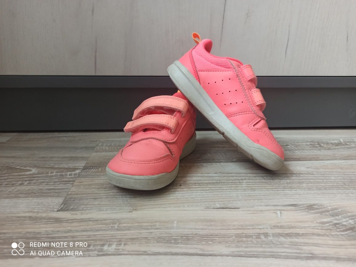 Маратонки adidas ном. 25