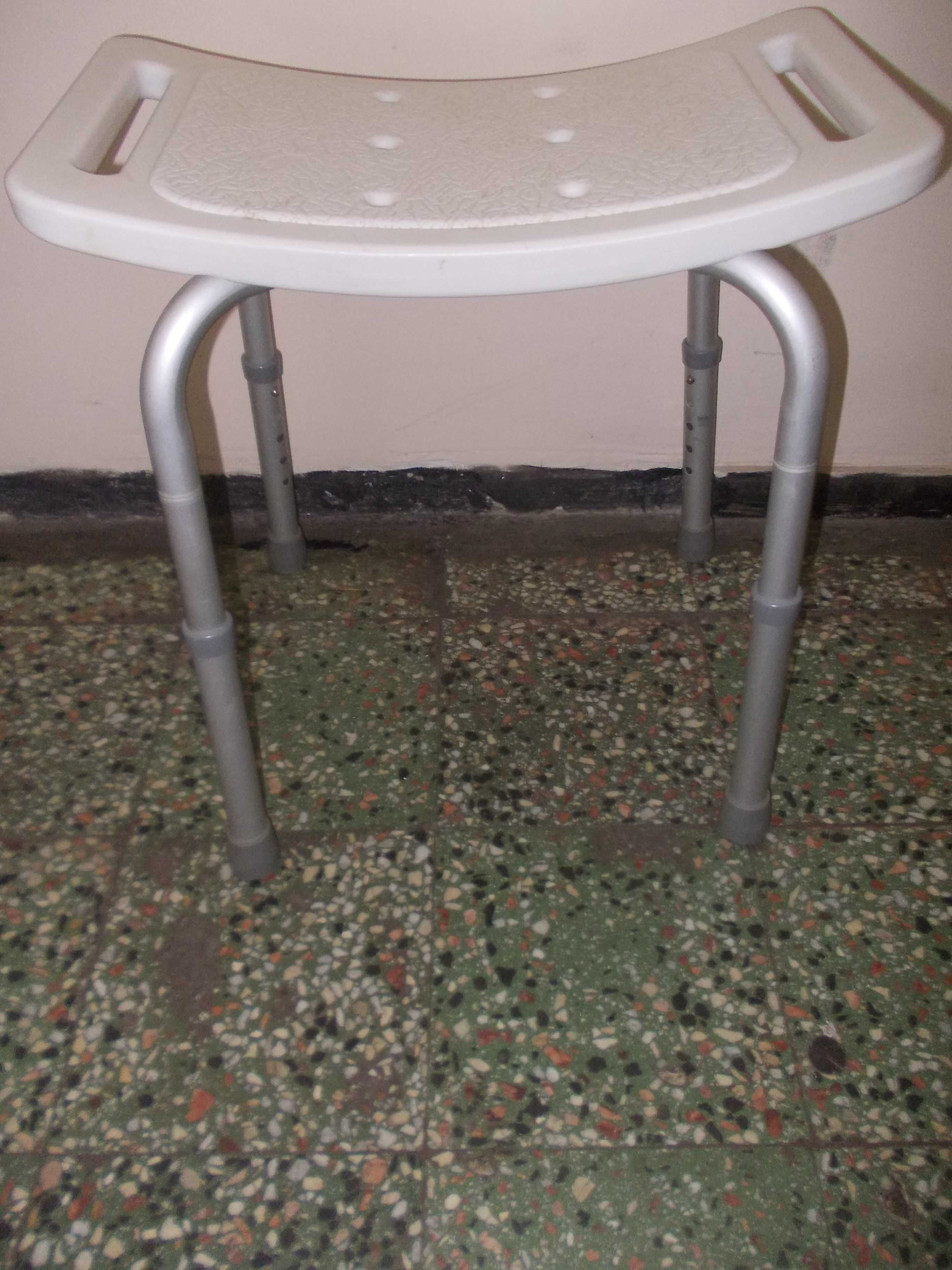 Scaun baie duș cada batran dizabilitati handicap,din aluminiu reglabil