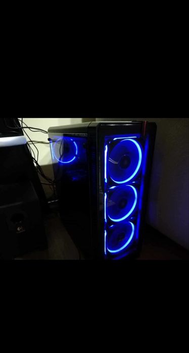 PC Gaming self-built (unitate + monitor)