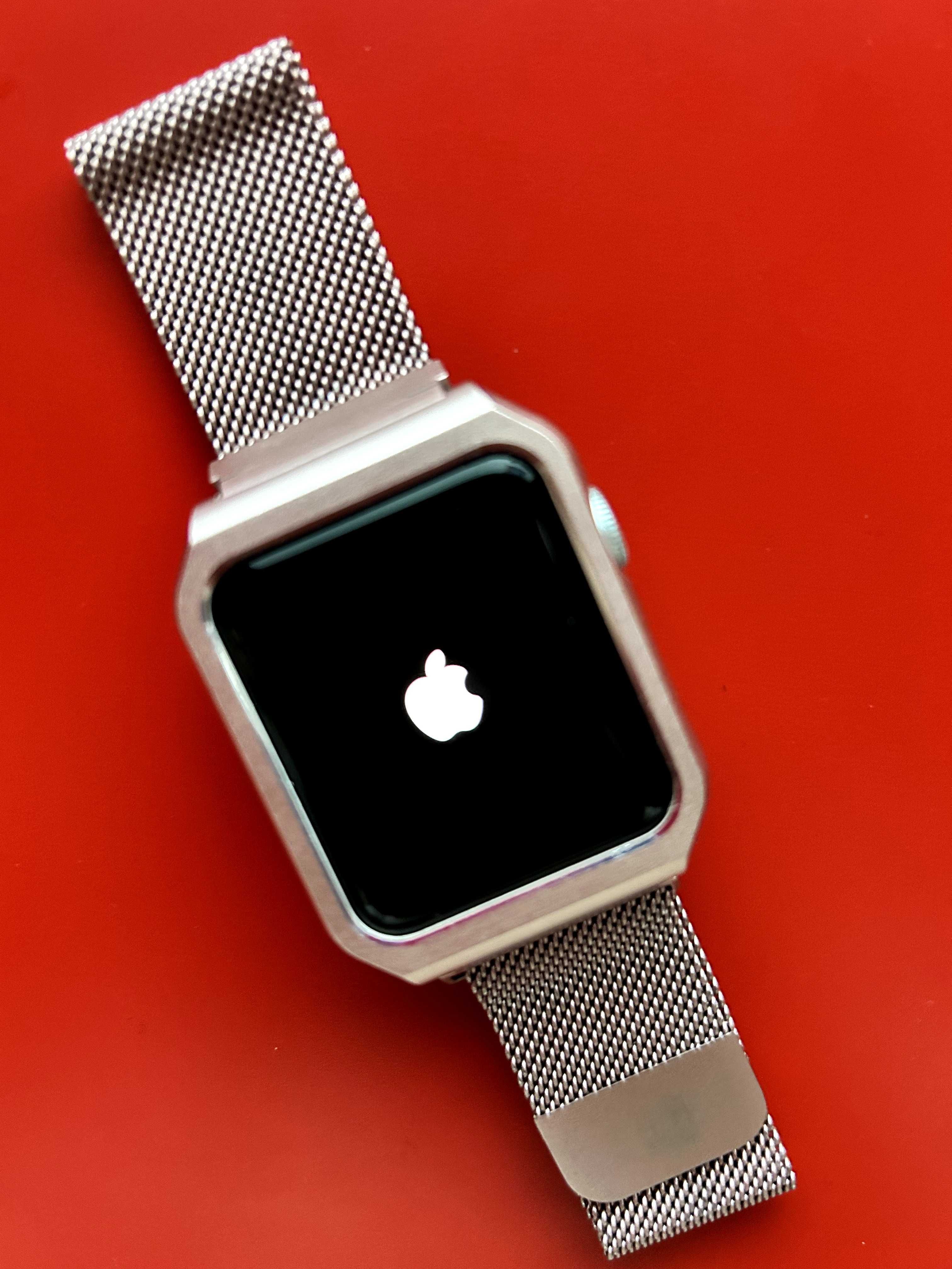 Смарт Часовник Apple Watch 3 38mm - Перфектен