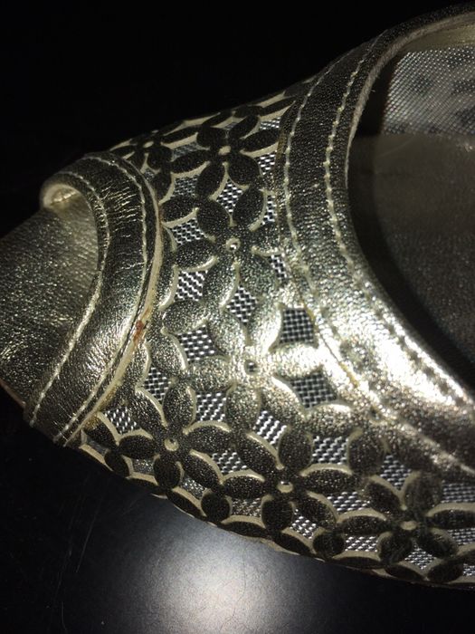 Sandaleta aurie dama