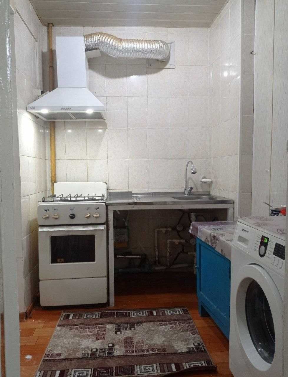 Алмалык 3х комнатная квартира (можно переделать под бизнес)