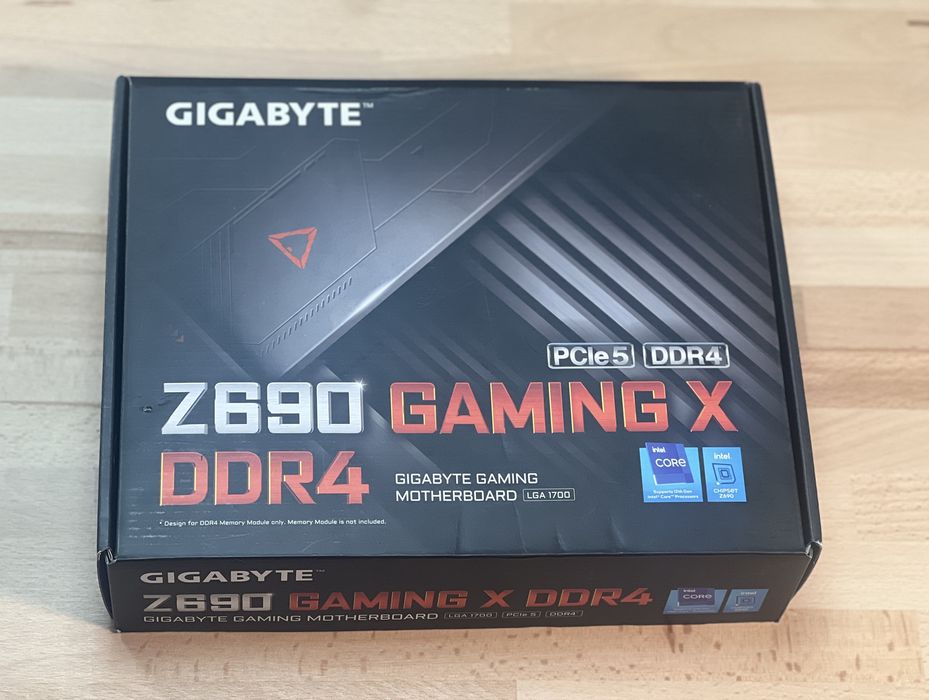 Gigabyte Z690 Gaming X DDR4 – LGA1700 – stare foarte bună