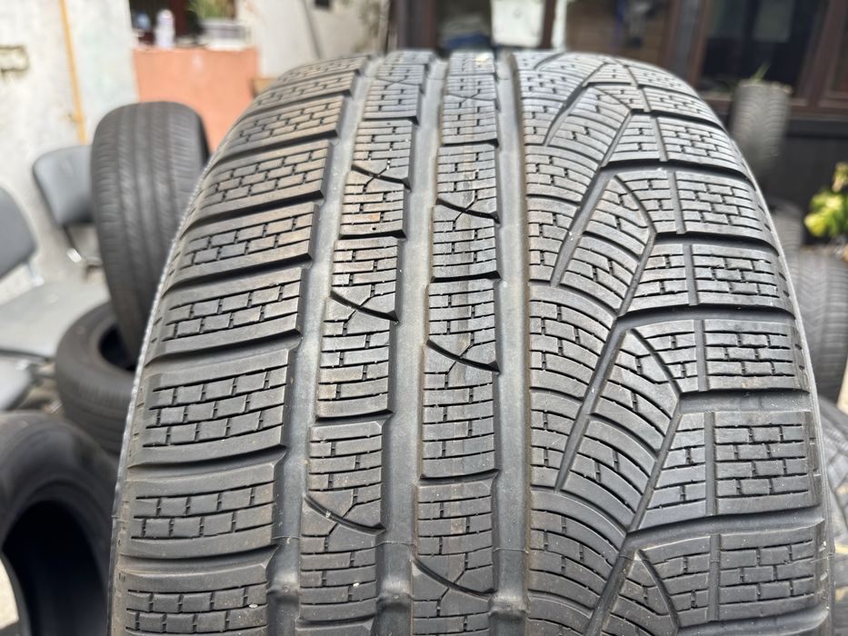 Anvelope Pirelli SottoZero Serie 2 255/35/19 96V M+S Ca Noi.
