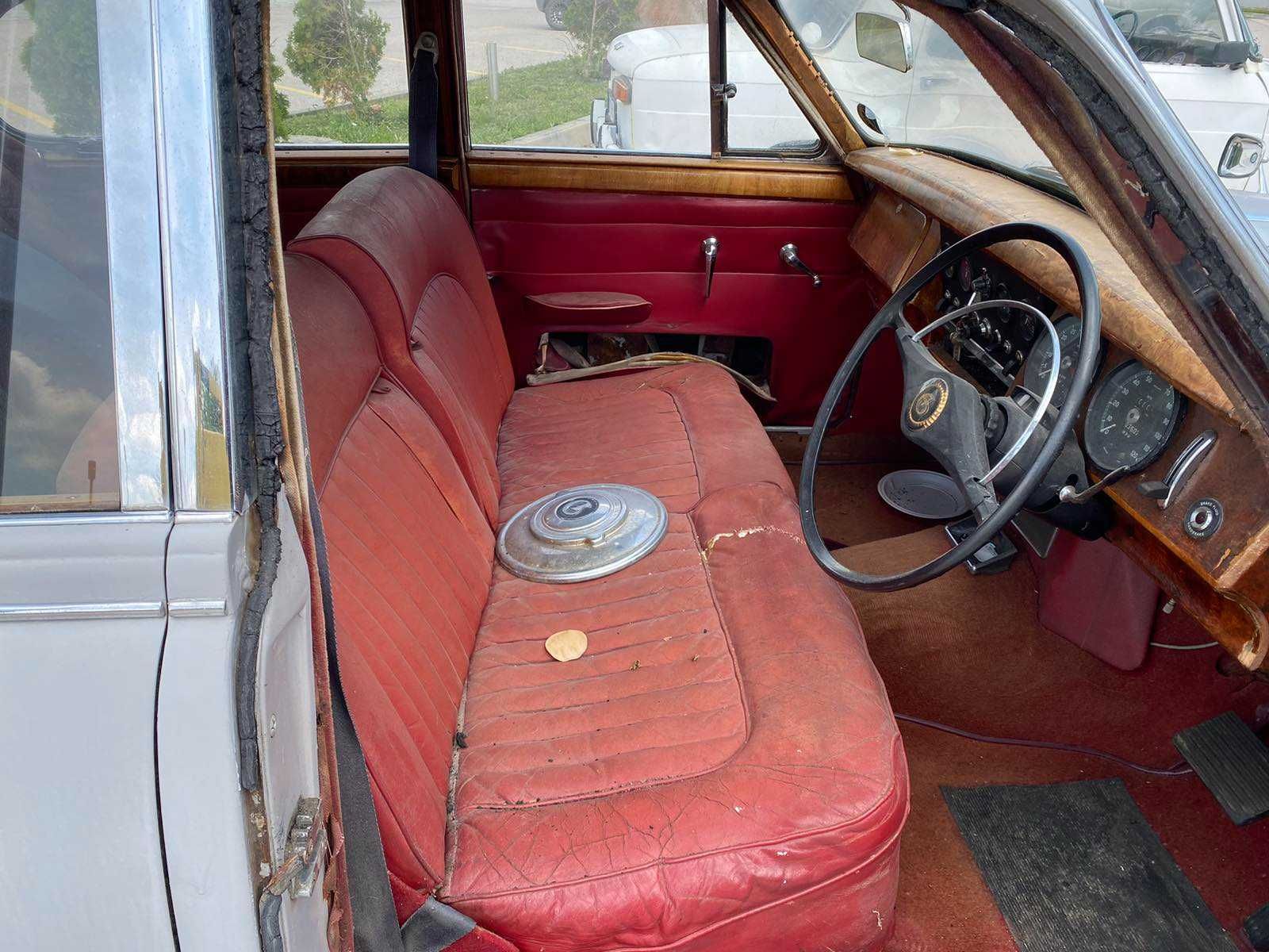 Ягуар мк2 v8 250