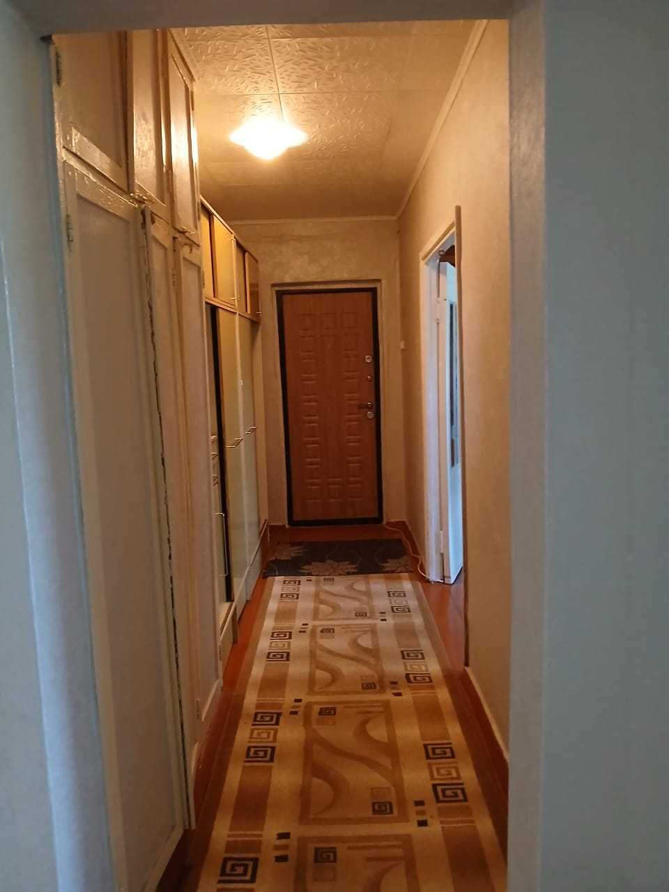 Продам 3-х комнатную квартиру в п.Жезкент дом 75, этаж 3.
