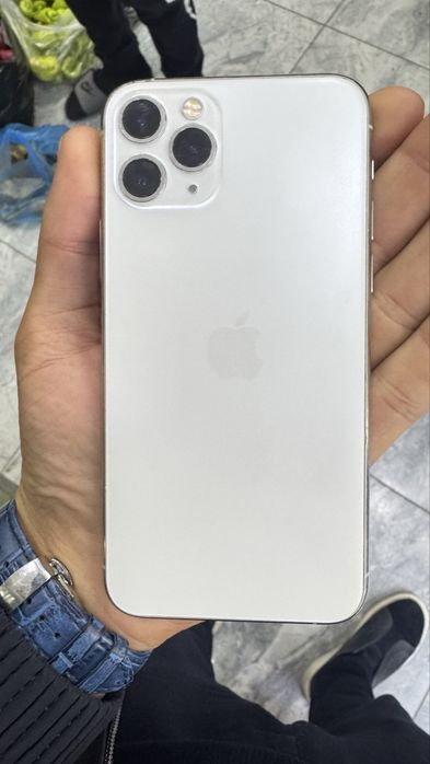 IPhone 11 pro белый