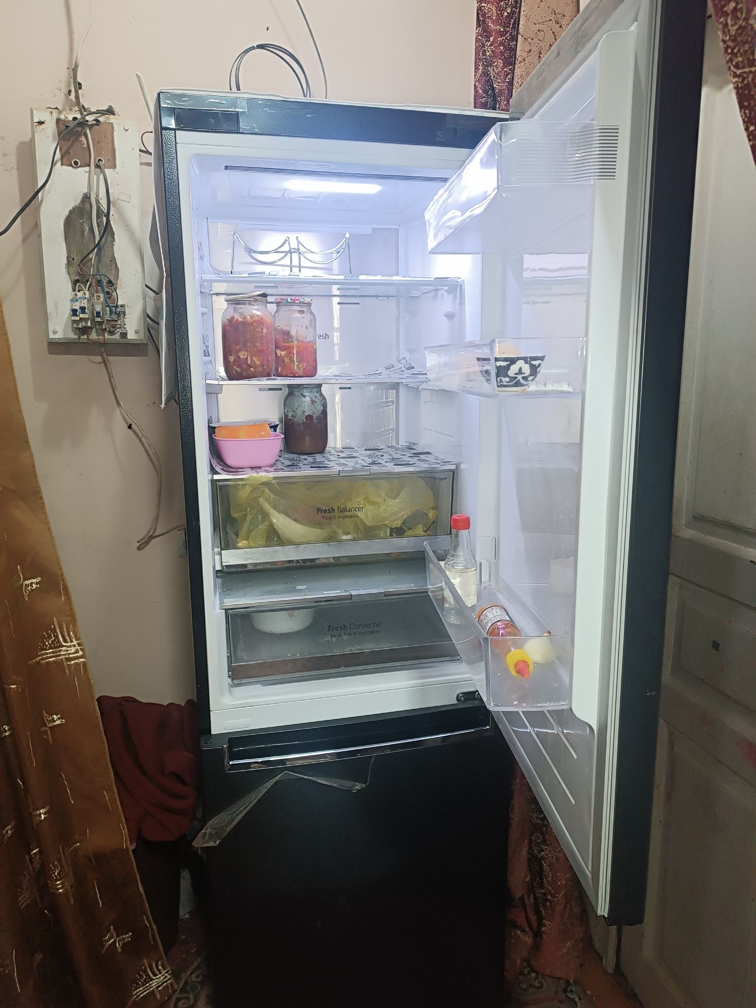 Холодильник LG томние серый