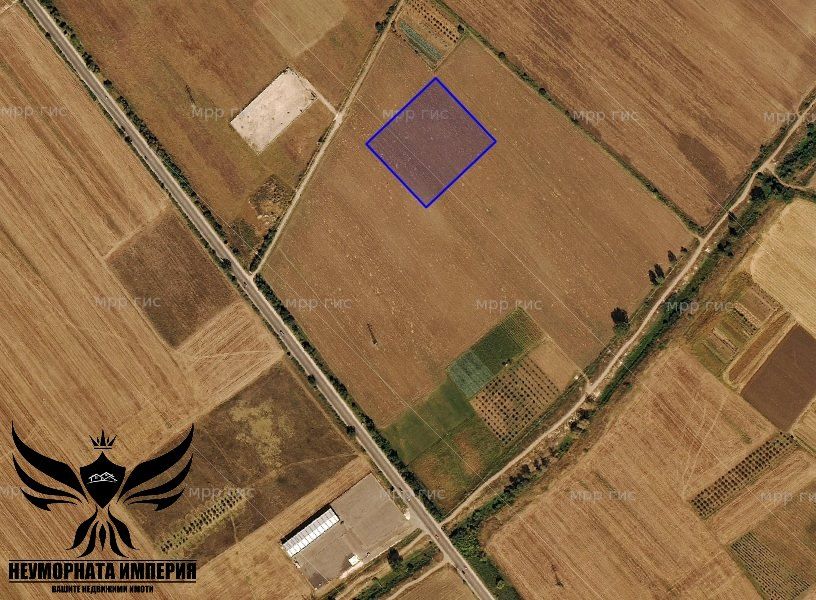 Продавам земя 11945кв.м. на пътя Асеновград-Пловдив трета линия