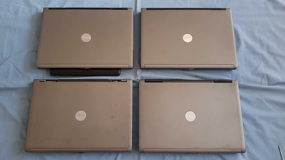 Lot de 4 laptopuri DELL D620 nefunctionale (sau cu defecte)