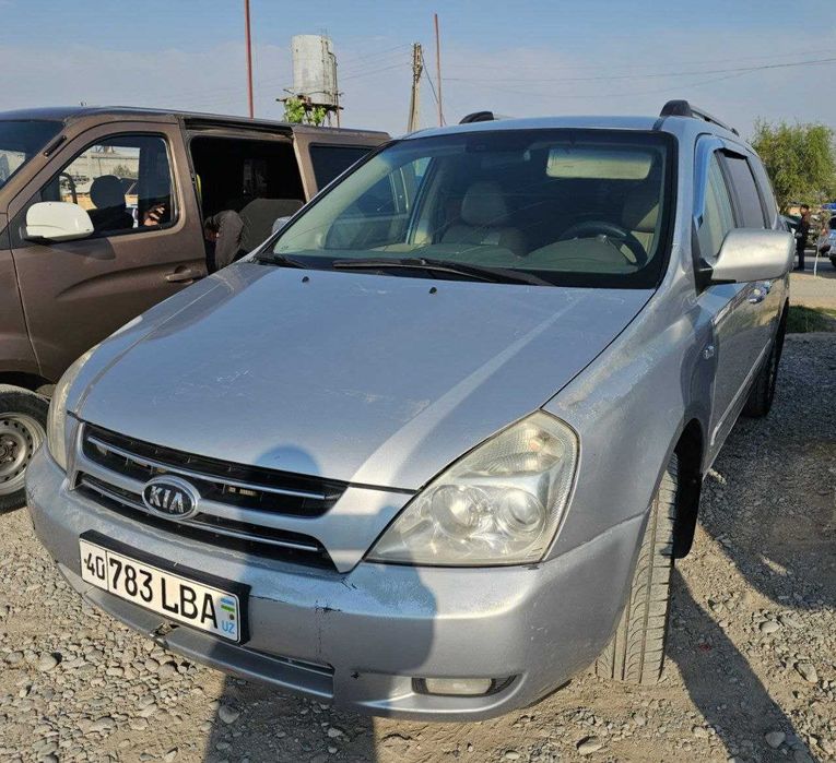 Продаётся Kia Carnival 2006
