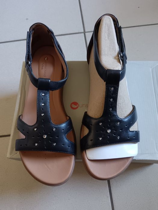 Sandale Clarks noi