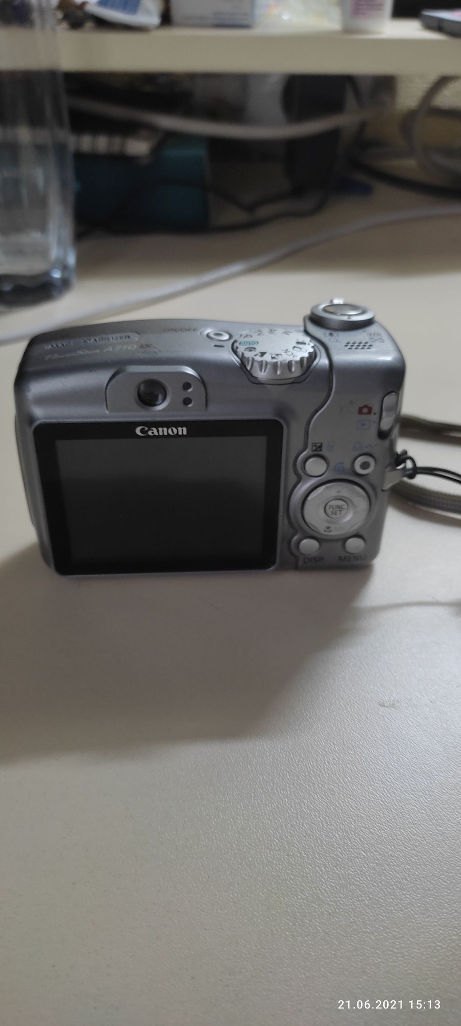 Продам  фотоаппарат Canon PowerShot A710