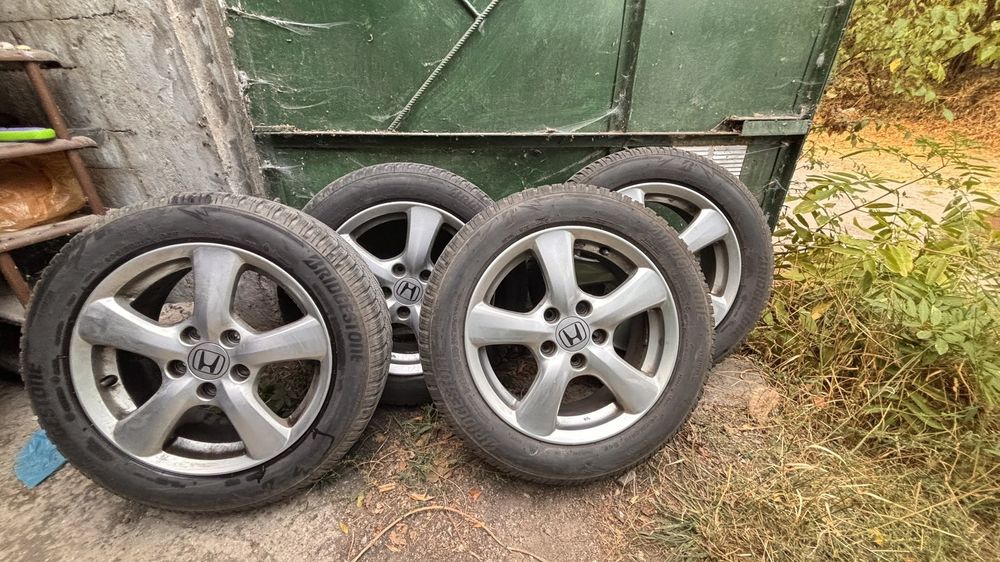 Bridgestone 205/55/16