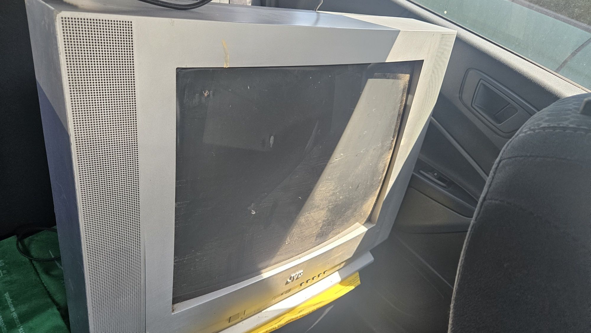 Телевизор 21 " JVC
