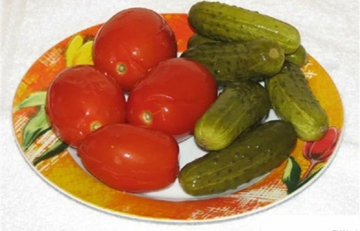 СрочноПродамСОЛЕНЬЯ Помидоры Огурцы Пальчеки оближешь как Супер Вкусно