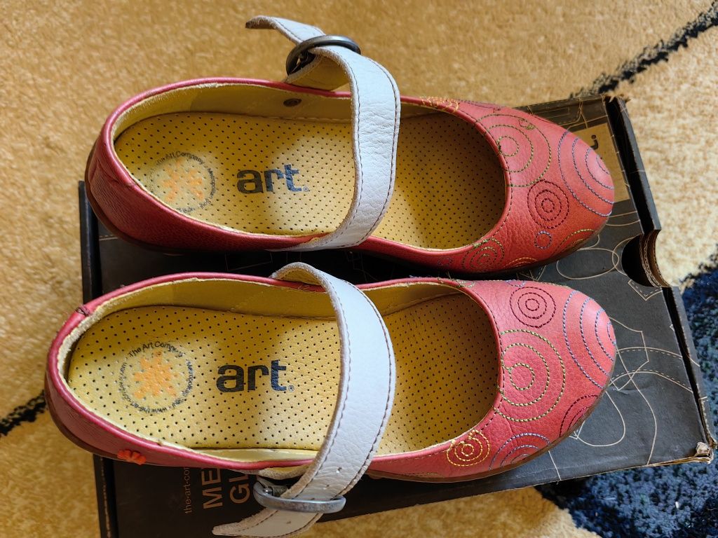 Pantofi Art Company