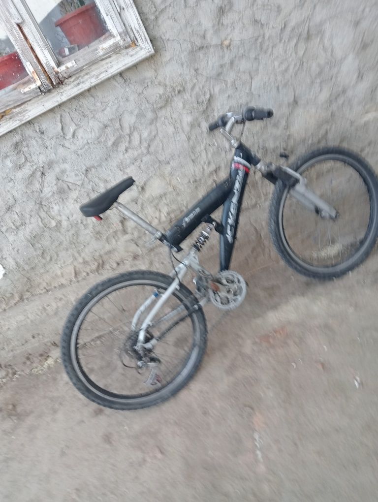 Bicicleta Mtb full suspension preț negociabil