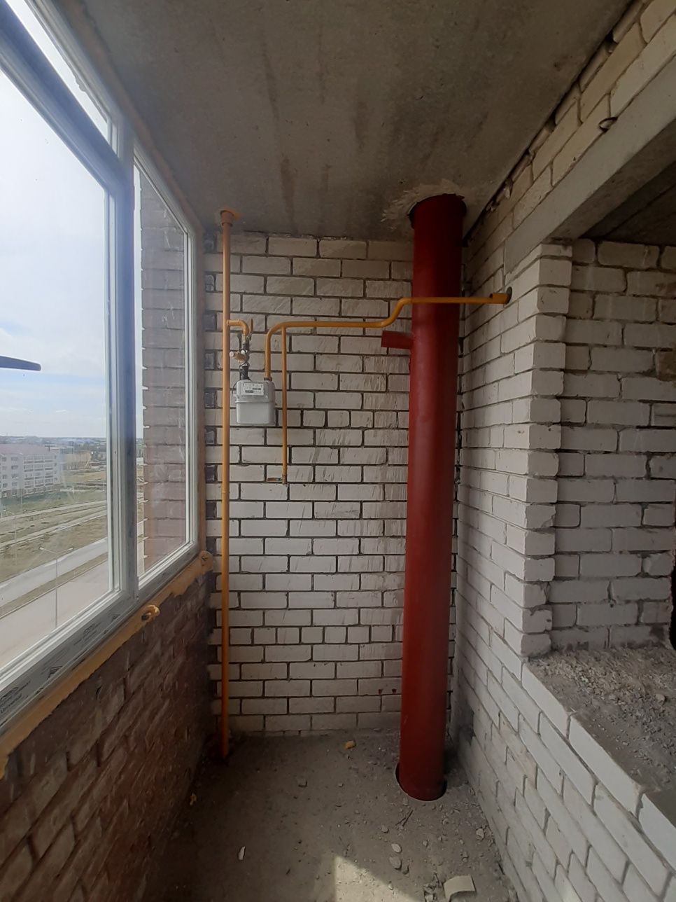 Продам однокомнатную квартиру в черновом варианте.