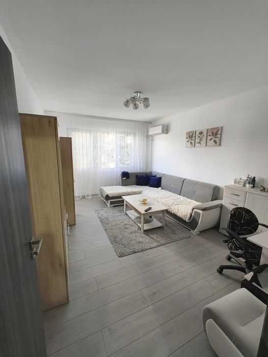 ремонтиран и обзаведен апартамент на втори етаж в Самара 3