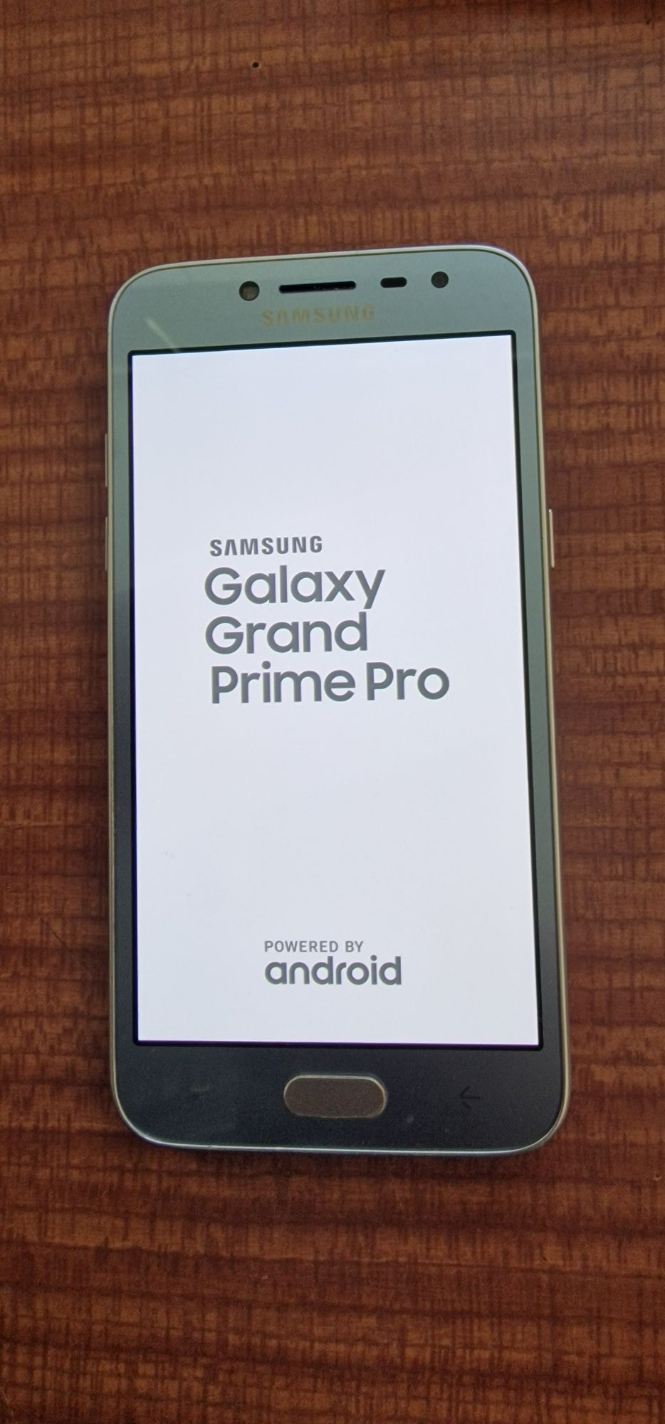 Продавам Samsung Grand Prime Pro
