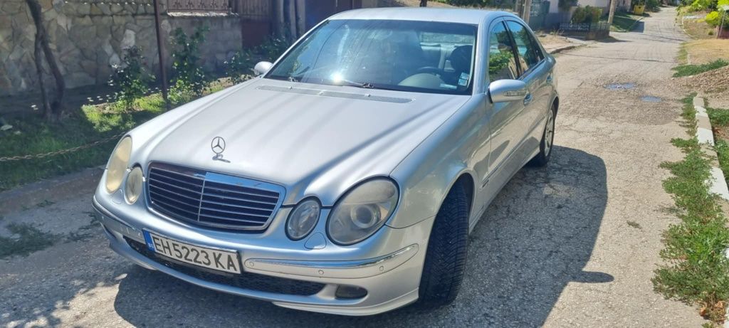 Mercedes-Benz E320 V6-7Gtronic