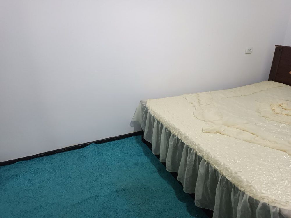 Samarqand qorasuvda 7 qavatli domni 7etajida 3 xona skvaznoy