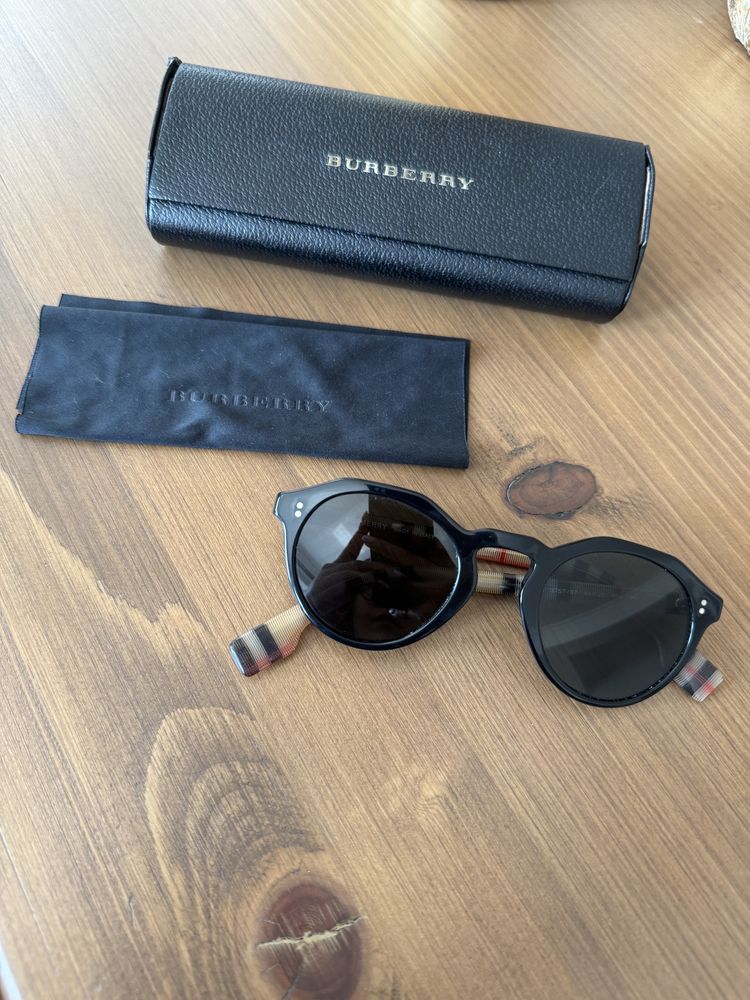 Оригинални слънчеви очила Burberry