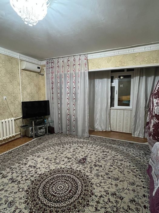 Uy sotiladi srochniy, Qoraqamish, 2xona, 60kvm,