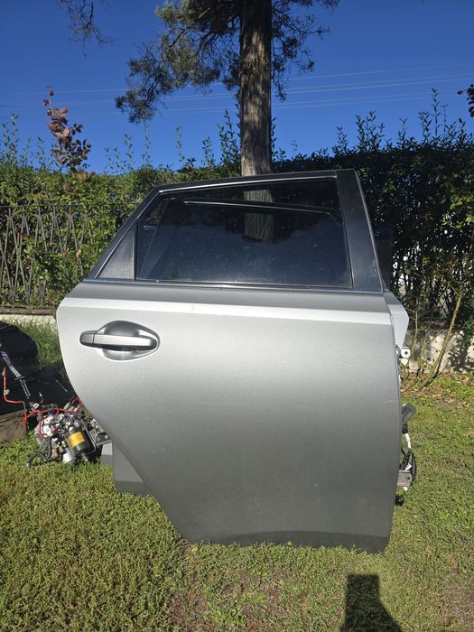 Usa portiera hayon bara tripla oglinda auris II HB,brek