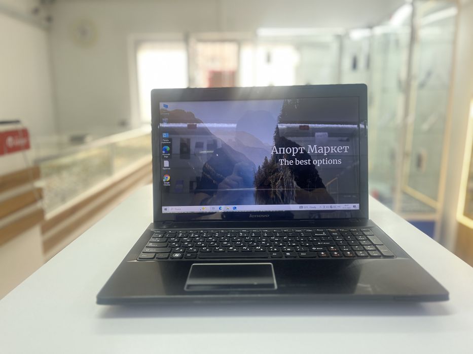 Ноутбук Lenovo.