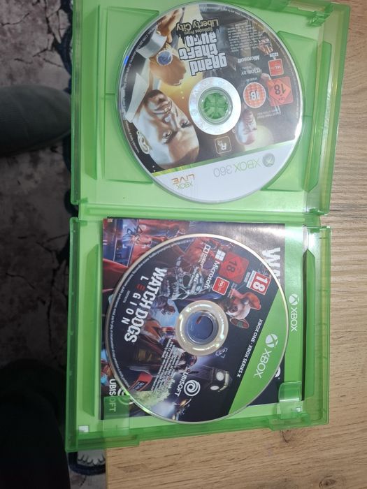 Vând xbox one s 500gb