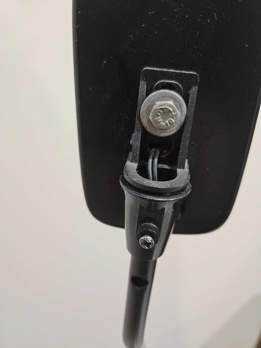 Стойки за съраунд високоговорители