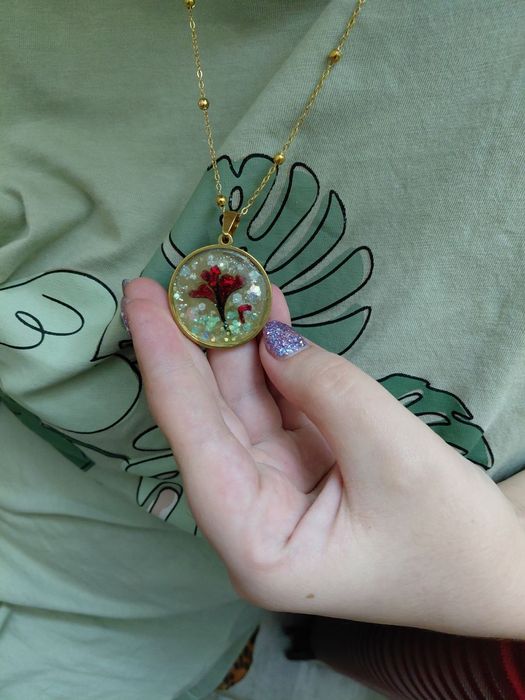 Специален медальон .