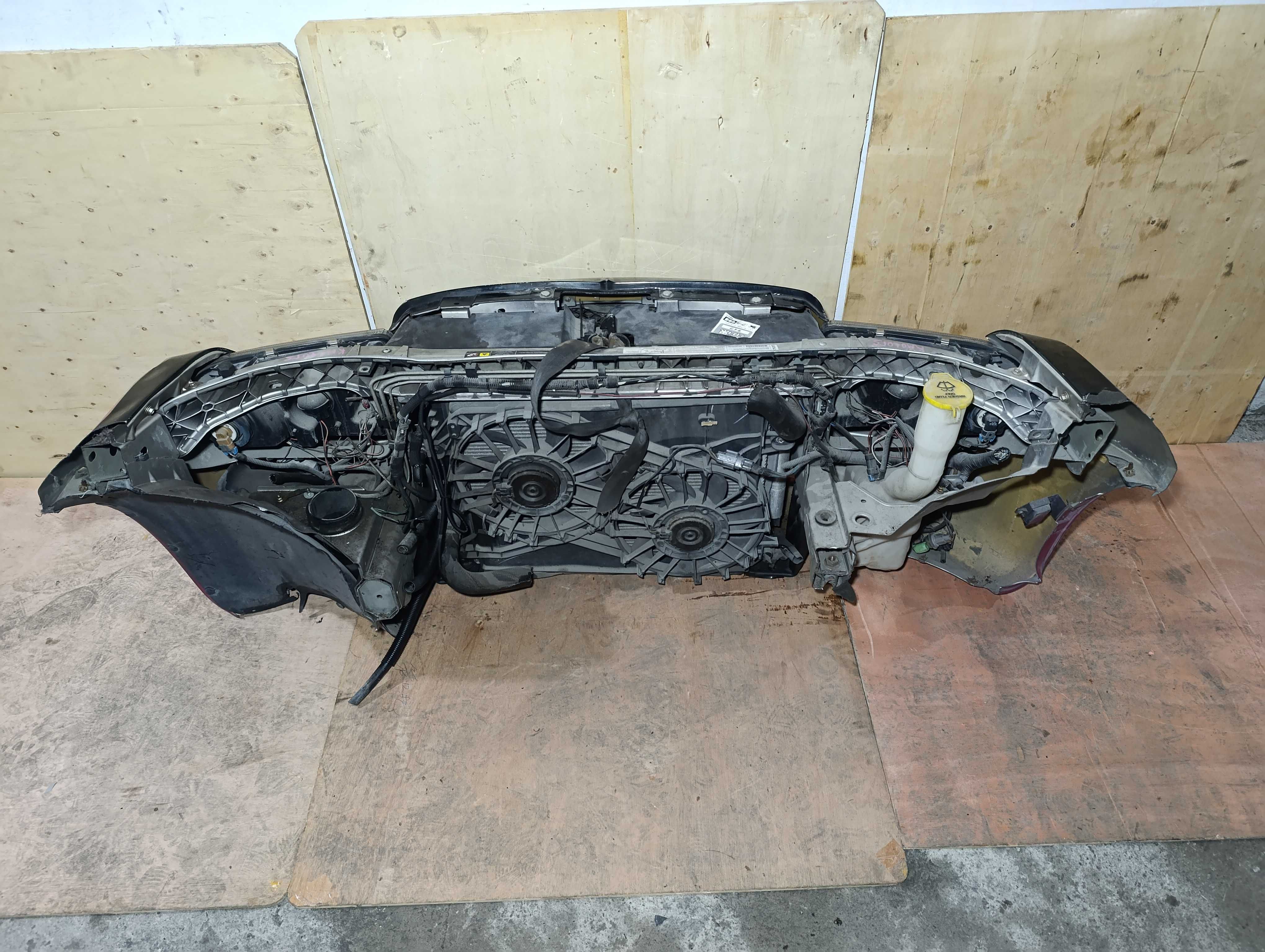 Ноускат Chrysler 300C 300 C 04-11г Крайслер 300С морда носик фары