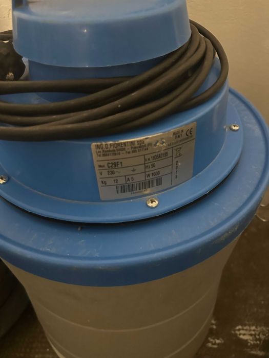Aspirator profesional Fiorentini, aspira apa si praf