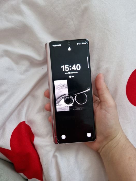 Samsung z fold 2
