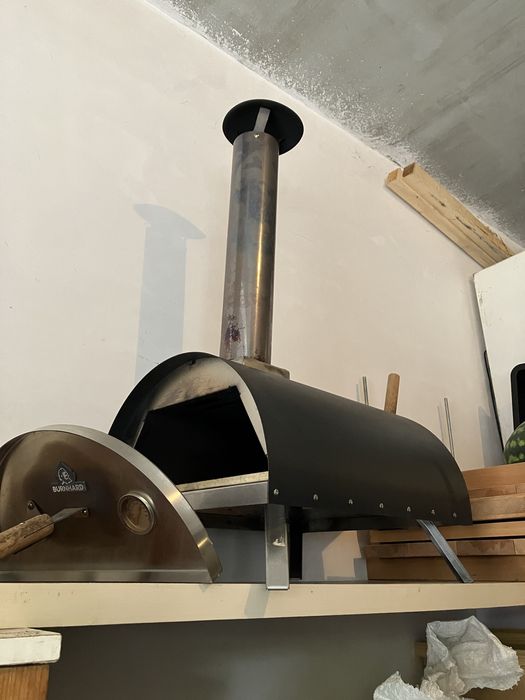 Фурна/Пещ за пица,хляб BURNHARD NERO на дърва,пелети,газ